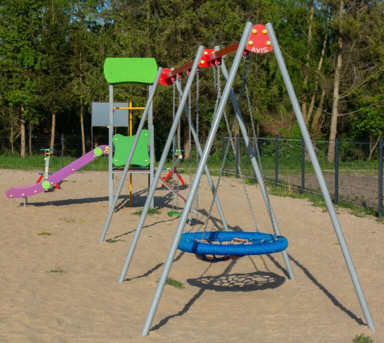plac zabaw w rzepkowie 2
