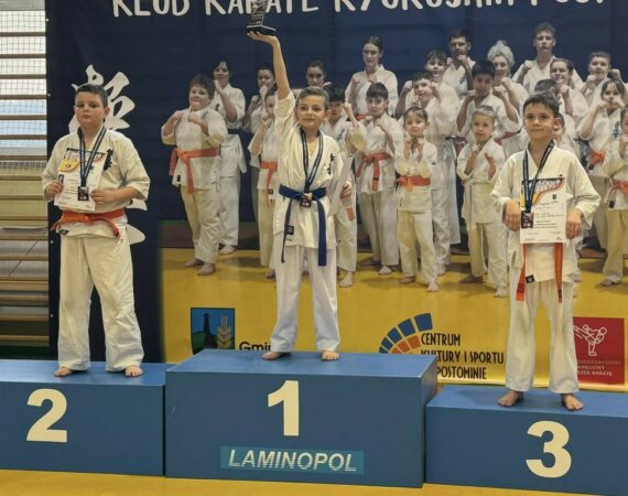Świetny start karateków w Mistrzostwach Pomorza. Zdobyli 16 medali 7
