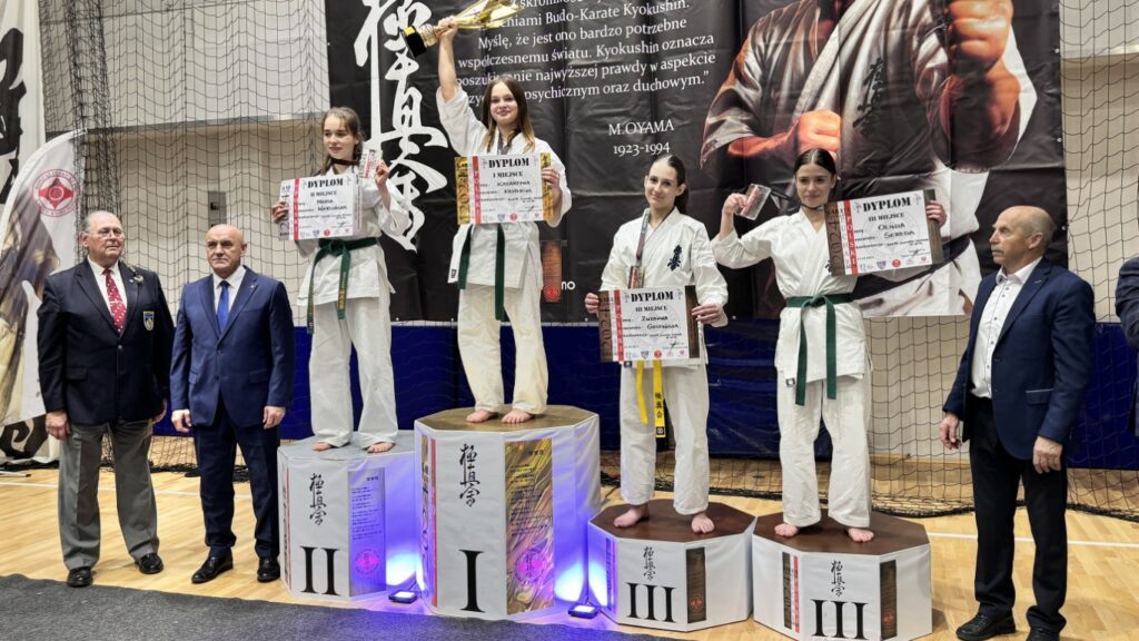 Zuzanna Gostyńska zajęła III miejsce w kategorii Kumite Juniorek Młodszych 14 15 lat 60 kg 1