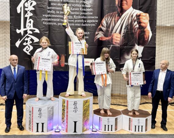 Zuzanna Gostyńska zajęła III miejsce w kategorii Kumite Juniorek Młodszych 14 15 lat 60 kg 2